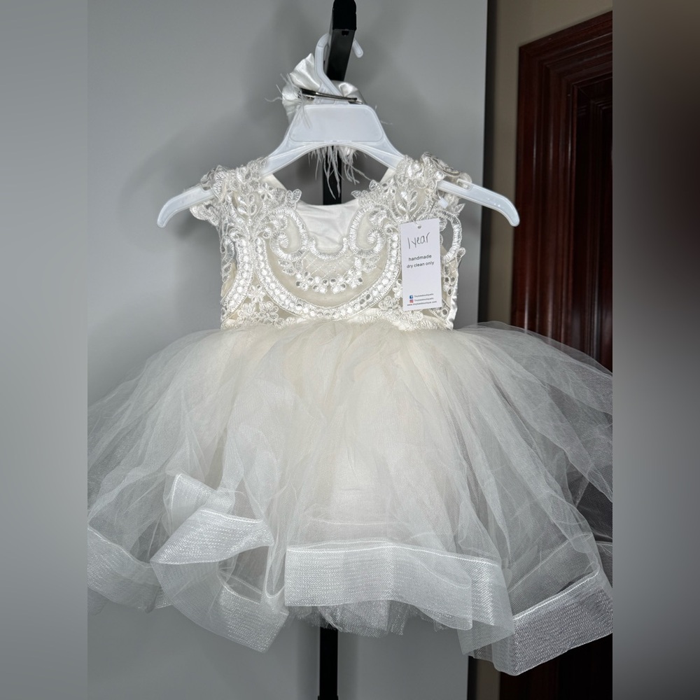 Handmade Elegant White Baby Dress with Bow - Picture 4 of 5